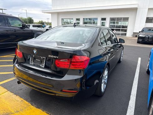 Used 2015 BMW 320i Sedan RWD image 5