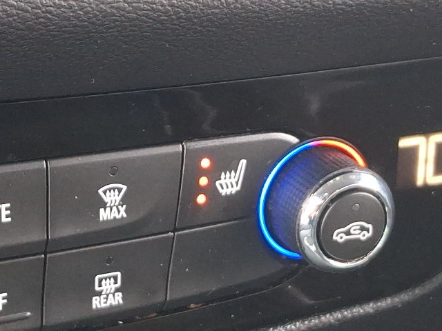 Used 2020 Buick Enclave Essence AWD/4WD image 15