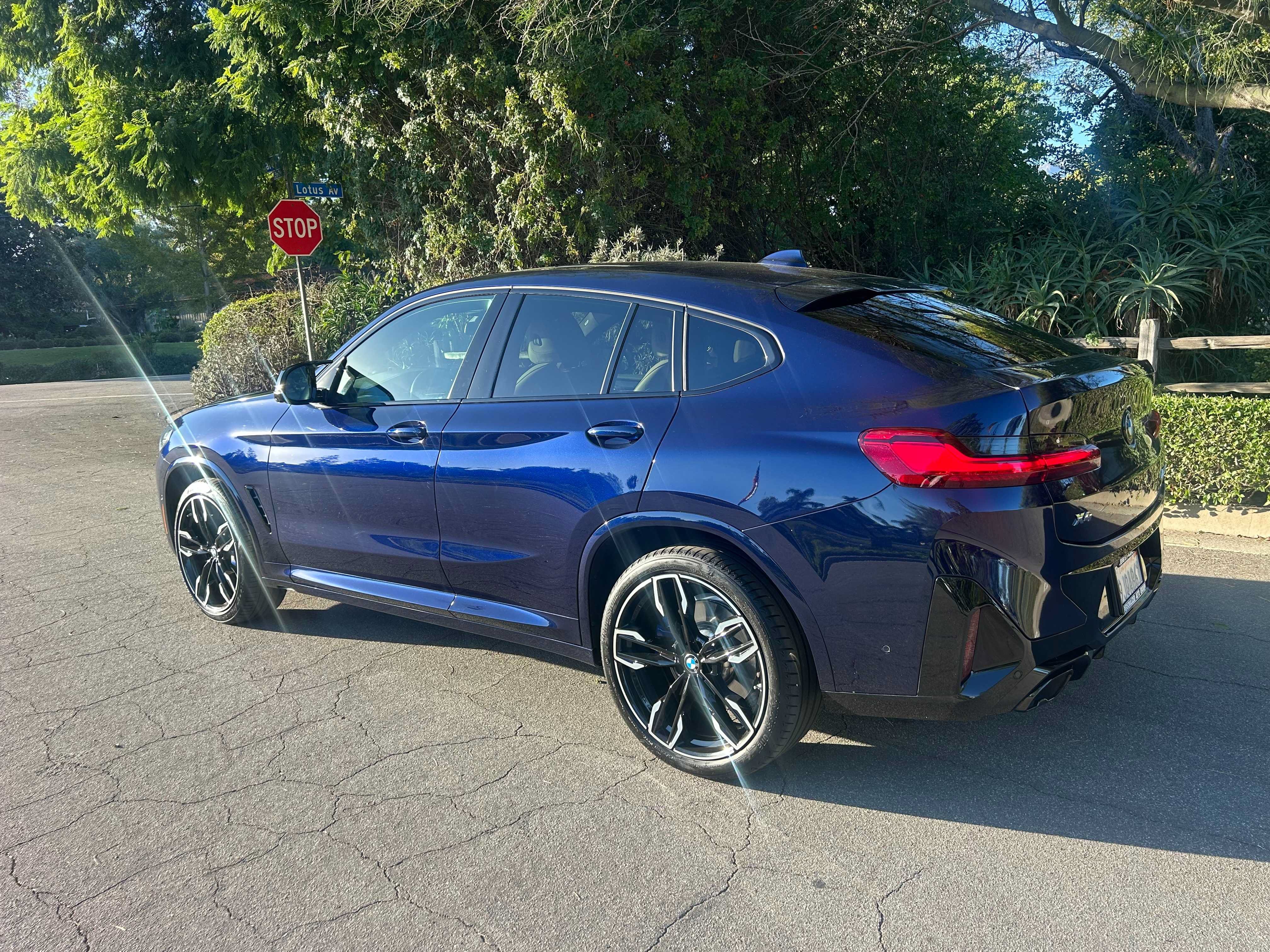 Used 2023 BMW X4 M40i w/ Premium Package AWD/4WD image 3