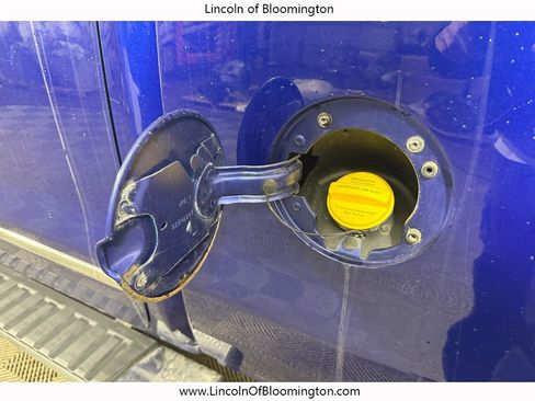 Used 2014 GMC Sierra 1500 SLT w/ SLT Crew Cab Value Package image 13