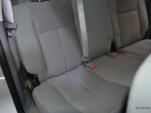 Used 2005 Dodge Dakota SLT image 26