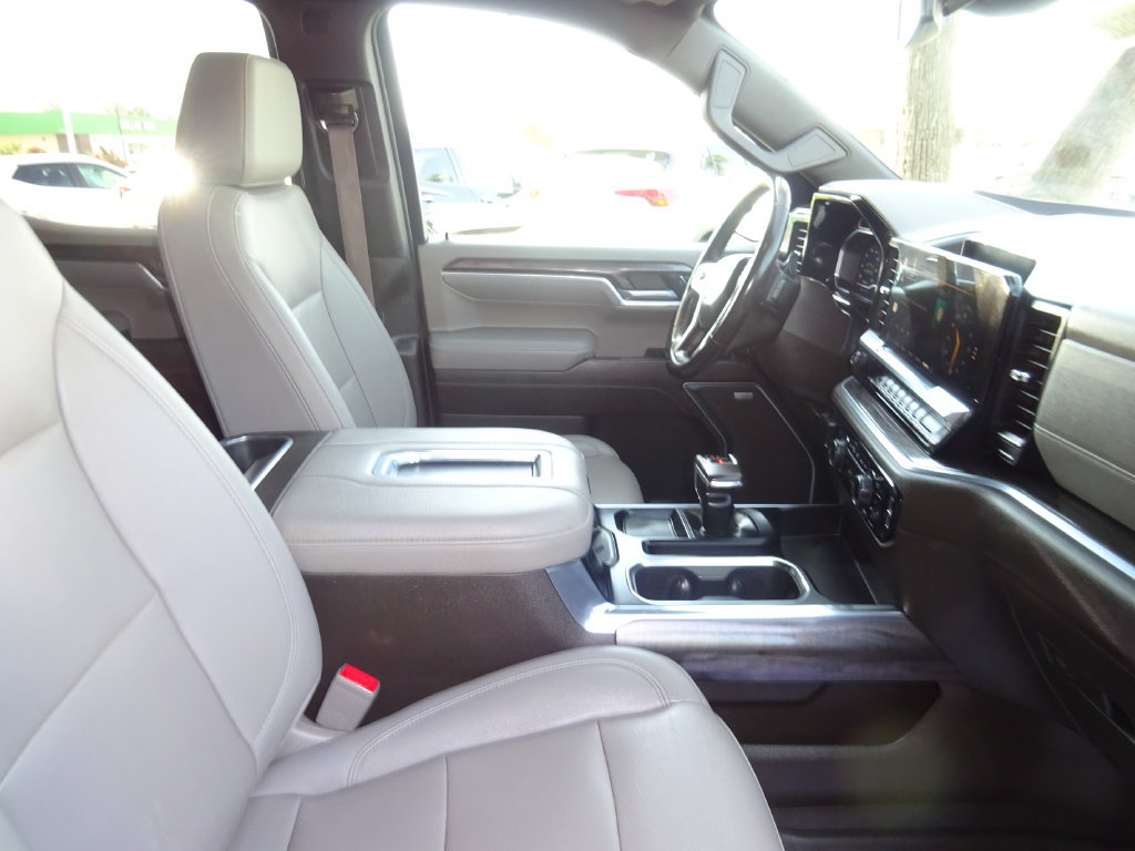 Certified 2022 Chevrolet Silverado 1500 LTZ AWD/4WD image 17