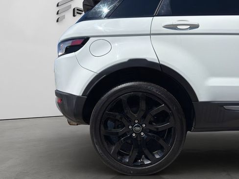 Used 2015 Land Rover Range Rover Evoque Pure Premium AWD/4WD image 26