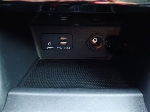 Certified 2023 Subaru Forester Limited image 21