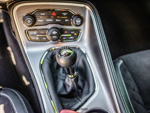 Used 2020 Dodge Challenger SRT Hellcat image 29