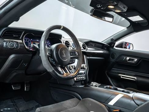 Used 2021 Ford Mustang Shelby GT500 w/ Technology Package RWD image 17