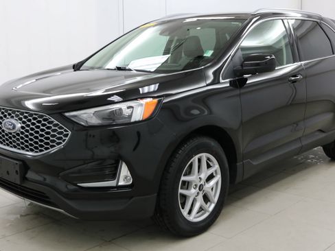 Used 2023 Ford Edge SEL w/ Convenience Package image 1