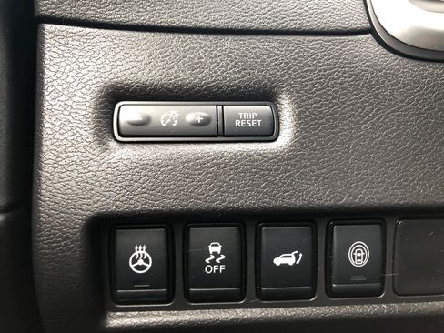 Used 2024 Nissan Murano SL image 12