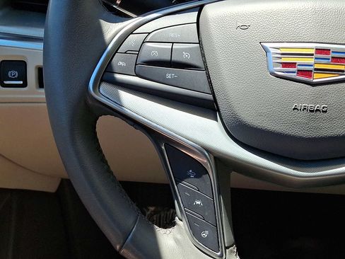 Certified 2024 Cadillac XT5 Premium Luxury AWD/4WD image 28