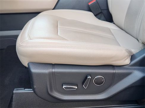 Used 2024 Ford Expedition Max Limited image 23