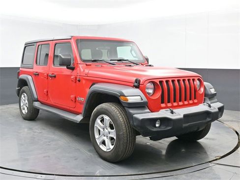 Used 2020 Jeep Wrangler Unlimited Sport S image 2