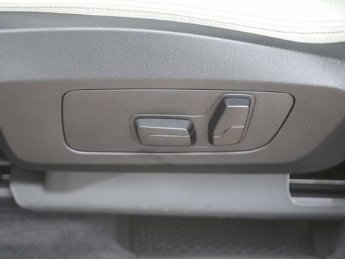 Used 2026 BMW X1 xDrive28i image 17