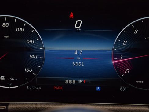 Certified 2025 Mercedes-Benz GLA 250 image 24