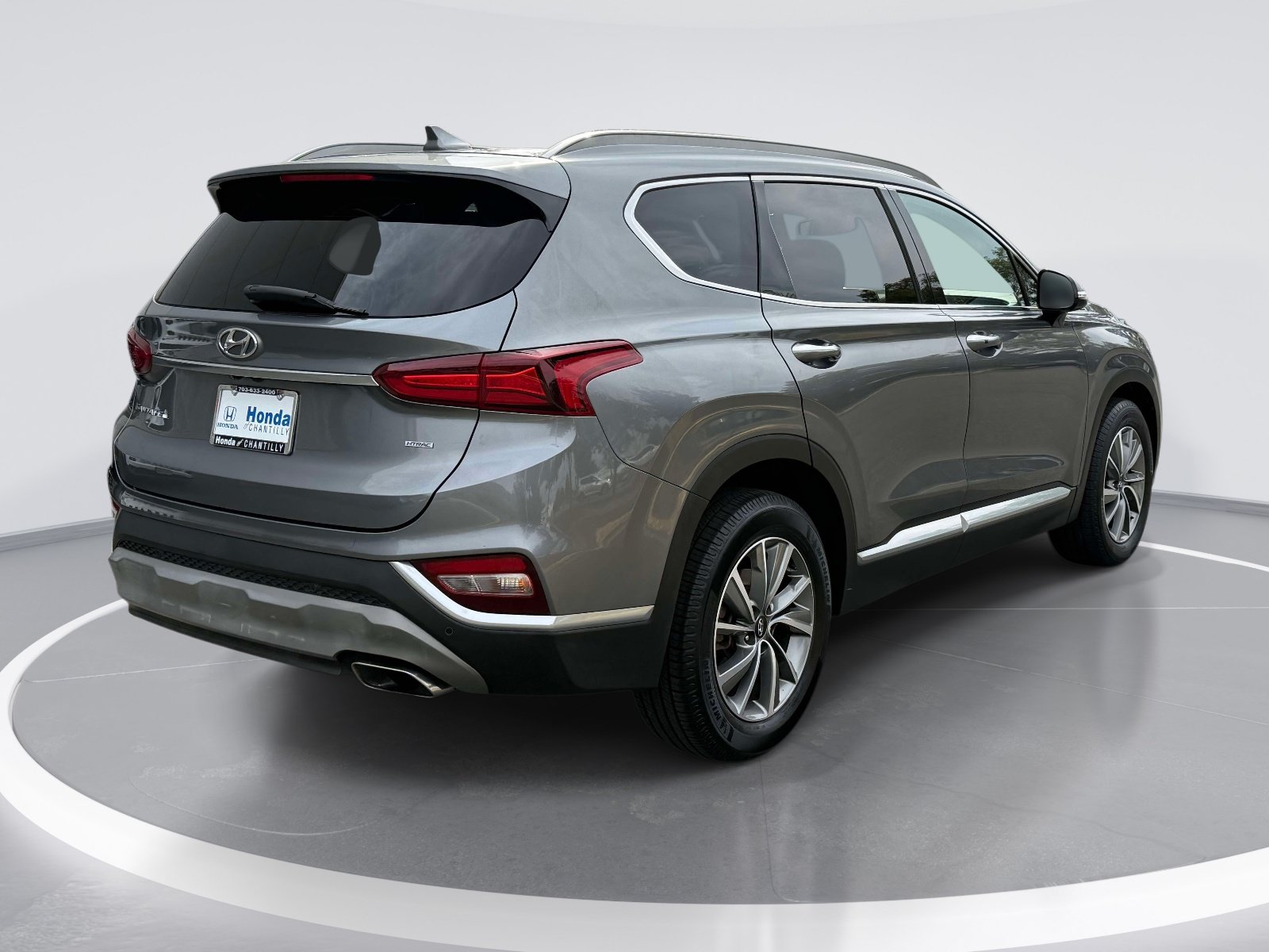Used 2019 Hyundai Santa Fe Limited AWD/4WD image 2