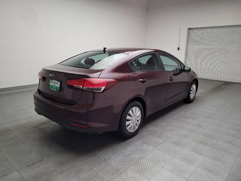 Used 2017 Kia Forte LX FWD image 9