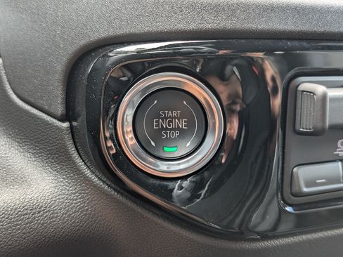 Used 2026 Chevrolet Silverado 1500 ZR2 AWD/4WD image 34