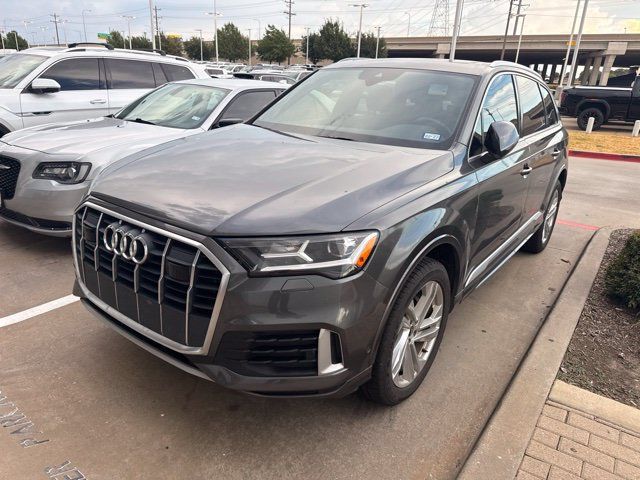 Used 2021 Audi Q7 2.0T Premium Plus w/ Executive Package AWD/4WD image 4