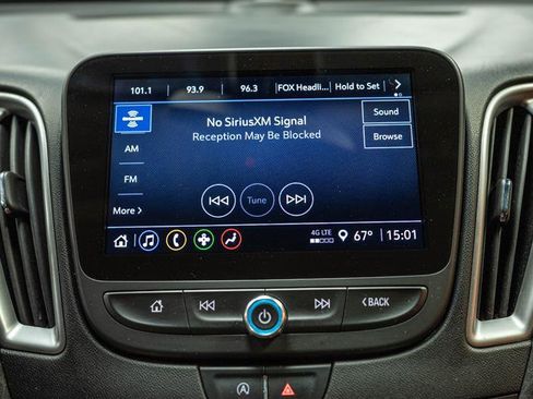 Used 2022 Chevrolet Malibu LT image 21