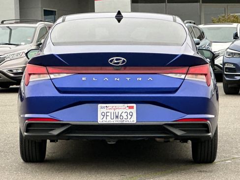 Used 2021 Hyundai Elantra SEL w/ Convenience Package image 8