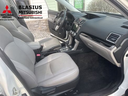 Used 2017 Subaru Forester 2.5i Limited AWD/4WD image 35
