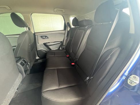 Used 2023 Nissan Rogue S AWD/4WD image 16
