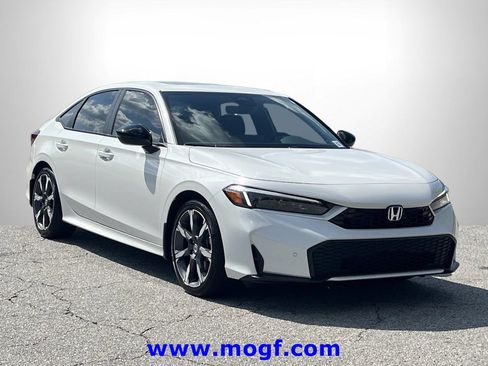 Used 2026 Honda Civic Sport Touring image 4