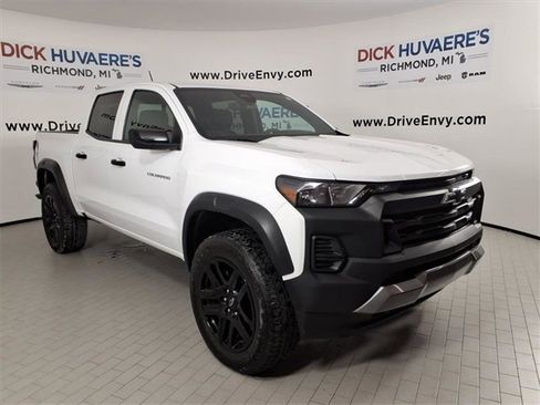 Used 2023 Chevrolet Colorado Trail Boss w/ Advanced Trailering Package image 3