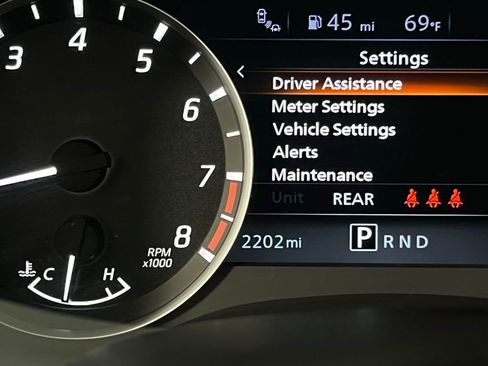 Used 2025 Nissan Frontier SV w/ SV Convenience Package image 18