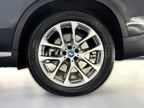 Certified 2023 BMW X5 xDrive45e w/ Climate Comfort Package image 12