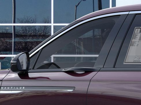 New 2025 Lincoln Nautilus Premier image 20