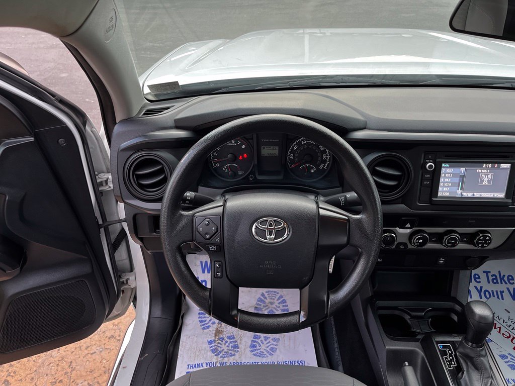 Used 2017 Toyota Tacoma SR AWD/4WD image 7