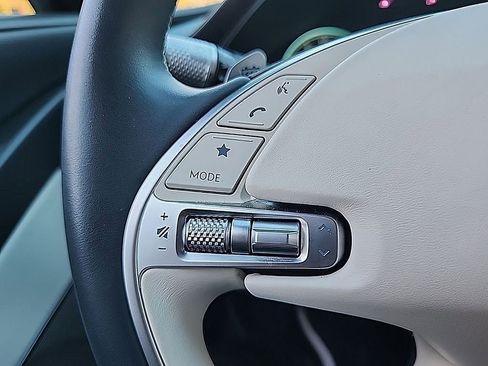 Used 2024 Genesis G80 w/ Prestige Package image 8