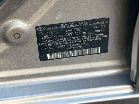 Used 2013 Hyundai Elantra Limited w/ Technology Pkg image 38