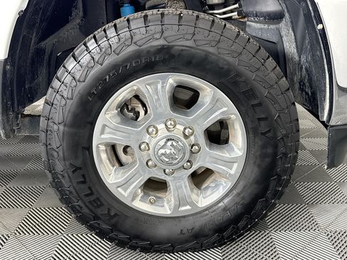 Used 2024 RAM 2500 Big Horn w/ Off Road Package AWD/4WD image 29