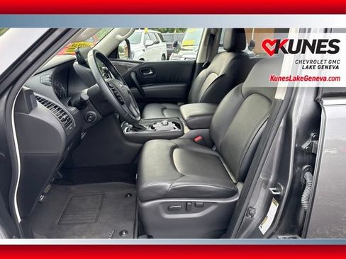 Used 2022 Nissan Armada SV w/ SV Appearance Package AWD/4WD image 12