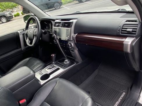 Used 2020 Toyota 4Runner Limited AWD/4WD image 24