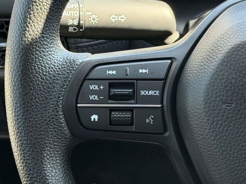 Certified 2025 Honda HR-V LX image 18