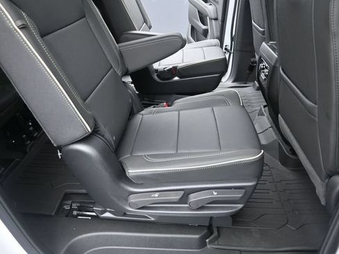 New 2026 GMC Yukon XL Elevation w/ Elevation Premium Package AWD/4WD image 21