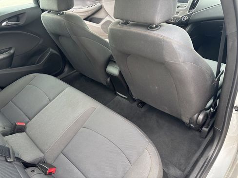Used 2019 Chevrolet Cruze LS image 34