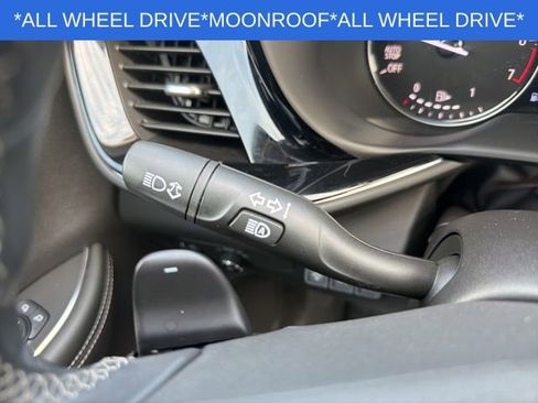 Used 2023 Buick Envision Avenir image 32