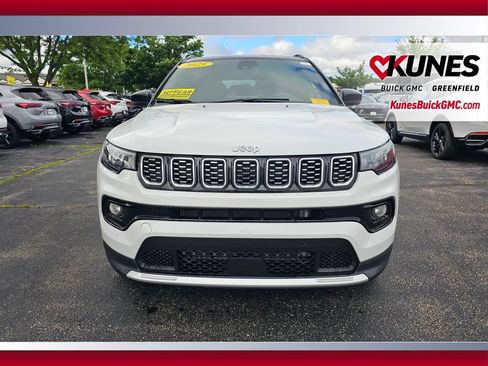 Used 2025 Jeep Compass Limited AWD/4WD image 2