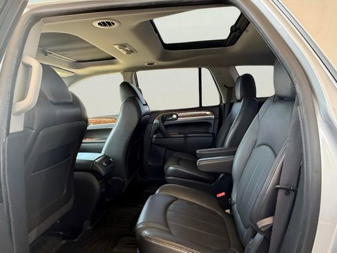 Used 2011 Buick Enclave CXL image 41