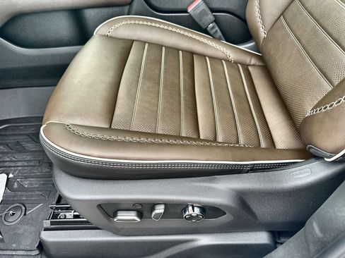 New 2026 GMC Yukon XL Denali Ultimate w/ LPO, Floor Liner Package AWD/4WD image 25