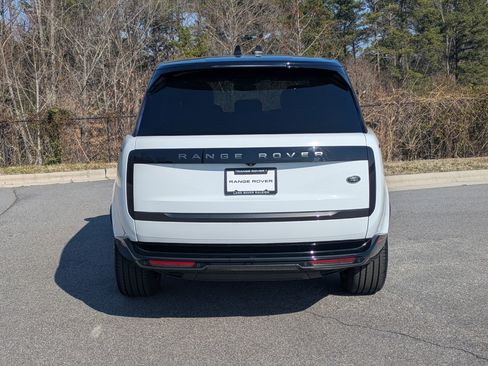 Used 2023 Land Rover Range Rover SE image 6