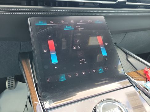 New 2026 Cadillac Escalade ESV Platinum Sport image 27