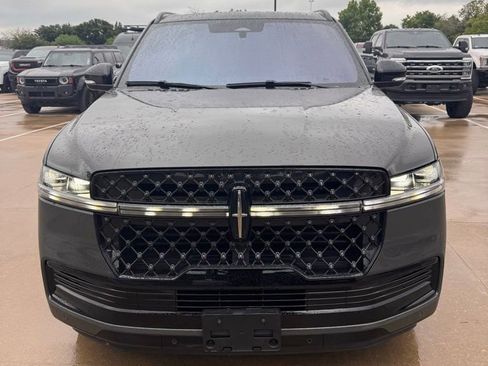 Used 2025 Lincoln Navigator Black Label AWD/4WD image 1