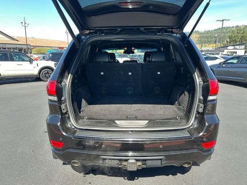 Used 2015 Jeep Grand Cherokee Altitude AWD/4WD image 26