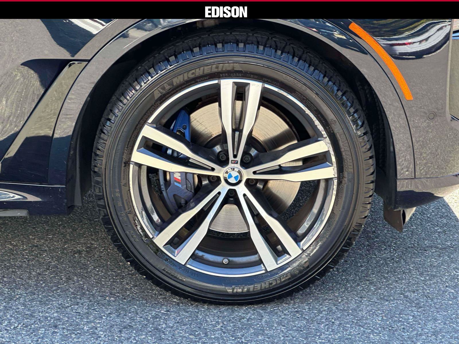 Used 2024 BMW X7 xDrive40i w/ M Sport Package AWD/4WD image 6