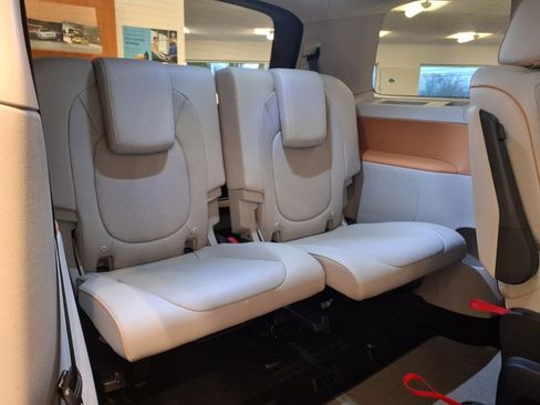 New 2025 Volkswagen ID. Buzz 1st Edition image 10