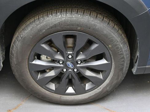 Certified 2025 Subaru Outback Onyx Edition AWD/4WD image 10
